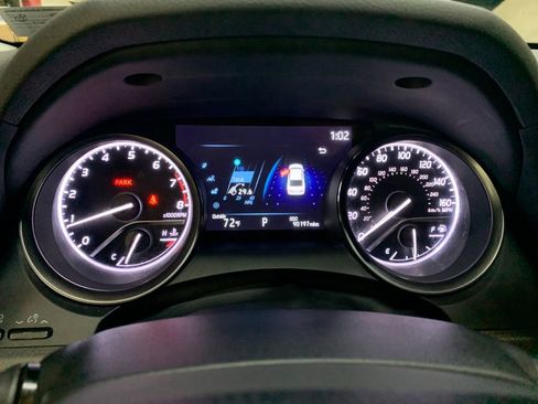 Used 2023 Toyota Camry SE w/ Blackout Package (TMS) image 28