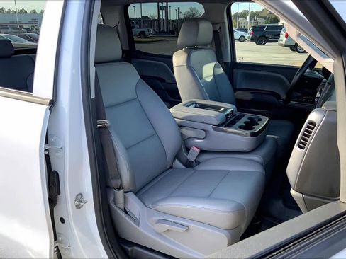 Used 2018 GMC Sierra 1500 2WD Crew Cab w/ Sierra Convenience Package image 8