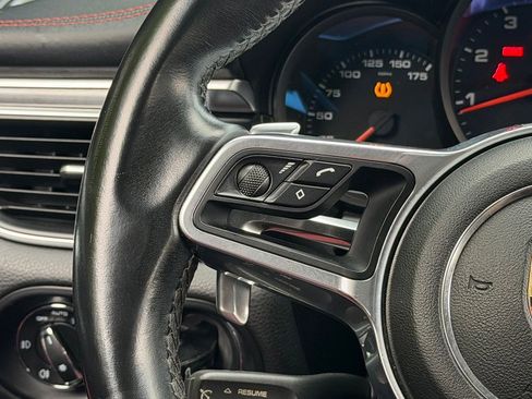 Used 2018 Porsche Macan Sport Edition AWD/4WD image 45