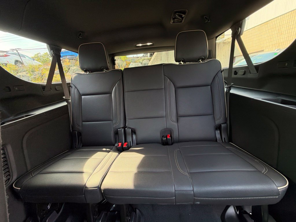 Used 2026 Chevrolet Suburban Premier AWD/4WD image 20