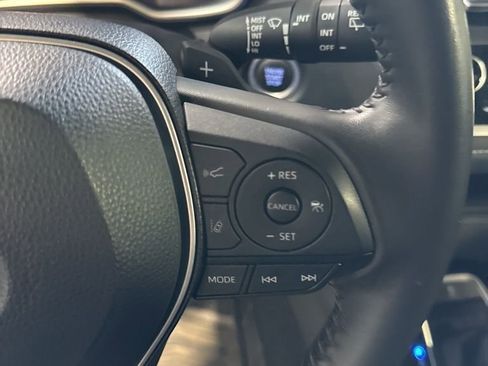 Used 2022 Toyota Corolla SE FWD image 36