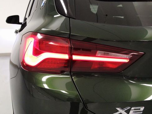 Used 2023 BMW X2 xDrive28i w/ Edition Goldplay image 11