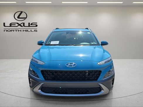 Used 2022 Hyundai Kona Limited w/ Cargo Package AWD/4WD image 2