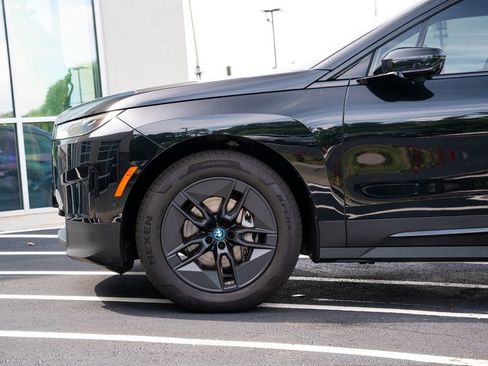 Used 2023 BMW iX xDrive50 w/ Convenience Package AWD/4WD image 23