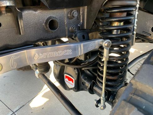 Used 2010 Jeep Wrangler Unlimited Rubicon w/ Dual Top Group image 19