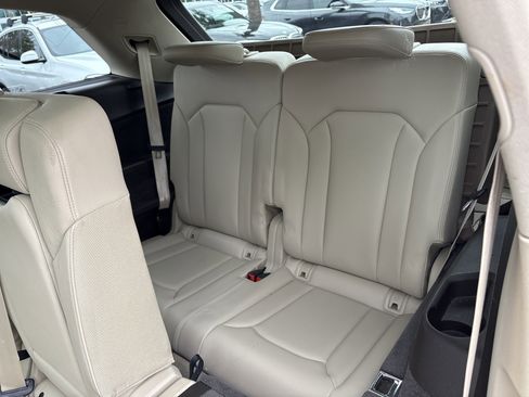 Used 2019 Audi Q7 3.0T Prestige w/ Prestige Package image 33