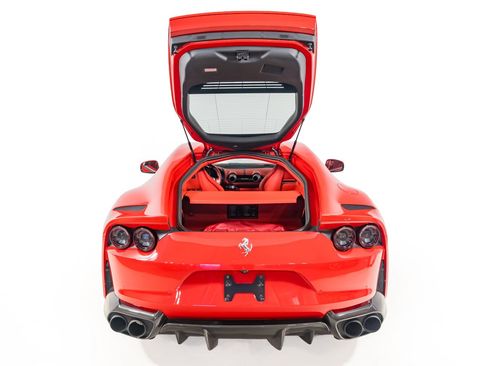 Used 2018 Ferrari 812 Superfast RWD image 42