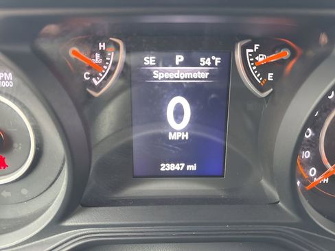 Used 2025 Jeep Wrangler Unlimited Sport AWD/4WD image 24