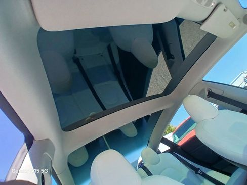 Used 2023 Tesla Model 3 Standard Range image 19