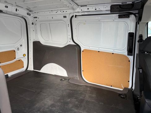 Used 2021 Ford Transit Connect XLT image 43