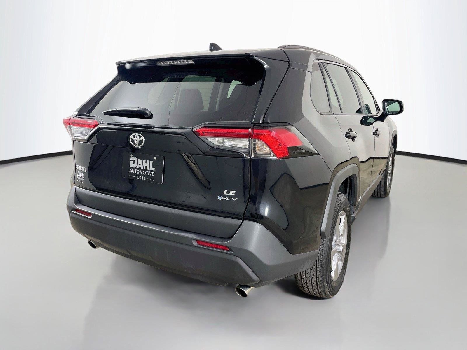 Used 2025 Toyota RAV4 LE AWD/4WD image 13