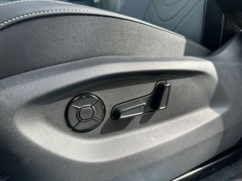 New 2026 Volkswagen Tiguan SE AWD/4WD image 4