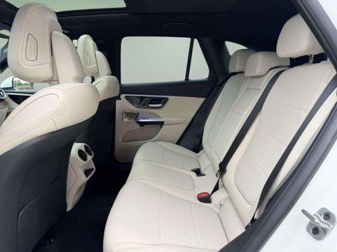 Certified 2026 Mercedes-Benz GLC 300 4MATIC image 23