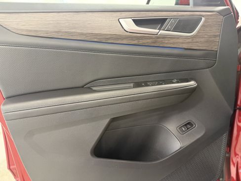 Certified 2024 Volkswagen Atlas SEL image 13