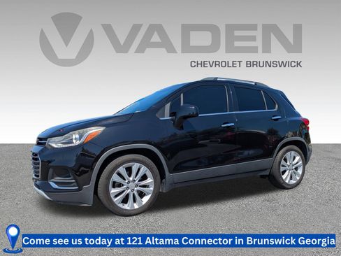 Used 2017 Chevrolet Trax Premier FWD image 1