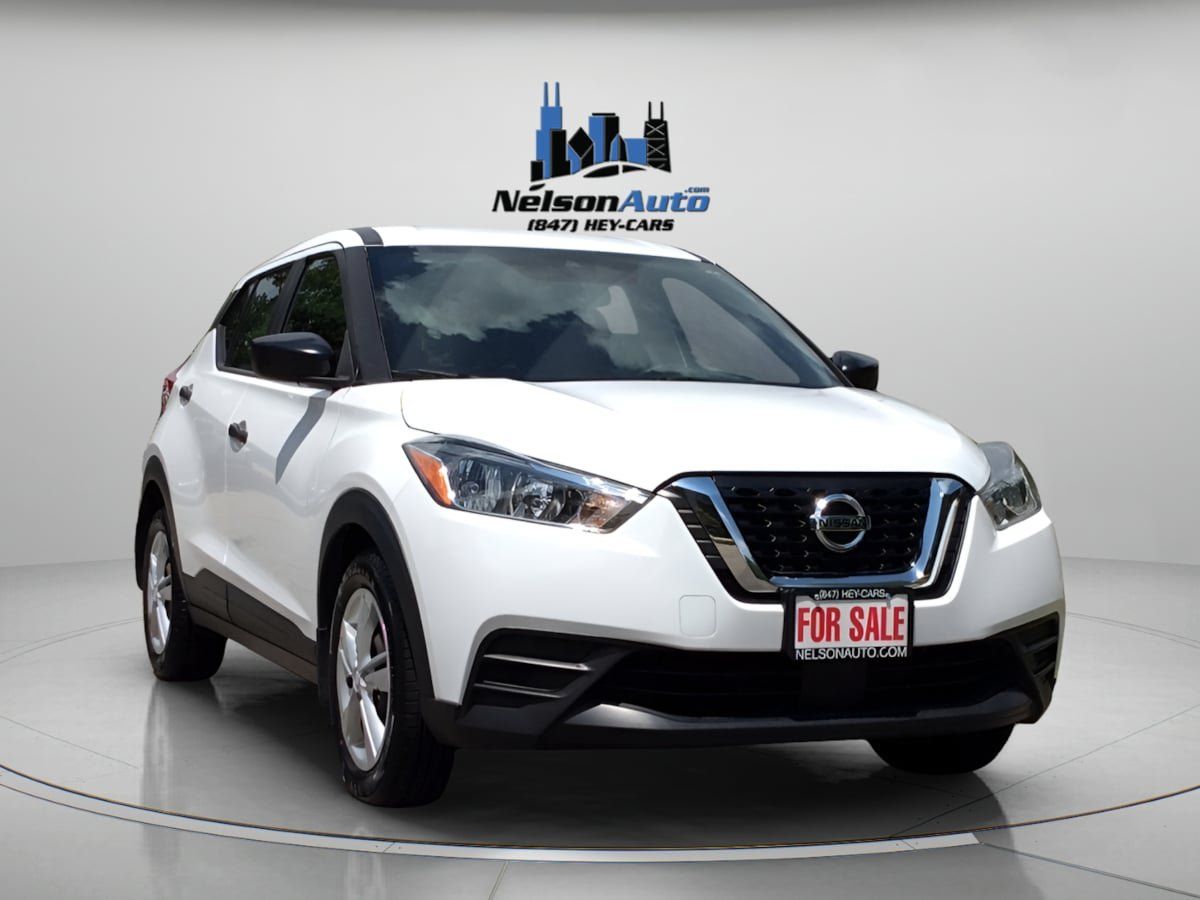 Used 2020 Nissan Kicks S FWD image 2