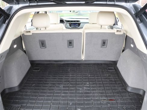 Used 2021 Cadillac XT5 Premium Luxury image 39