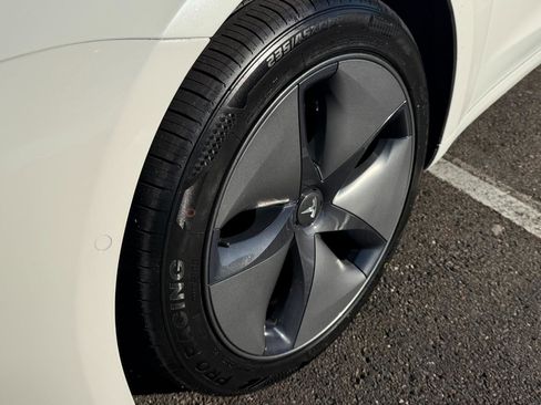 Used 2020 Tesla Model 3 Long Range AWD/4WD image 6