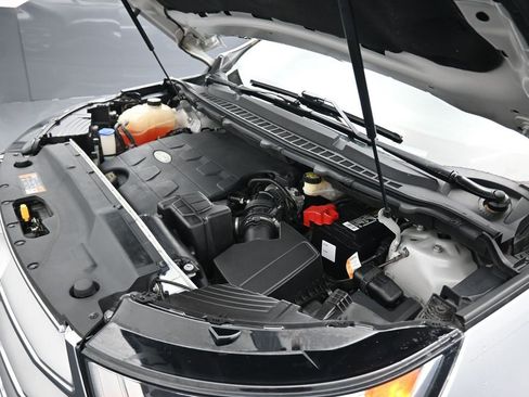 Used 2015 Ford Edge Titanium w/ Equipment Group 302A image 52