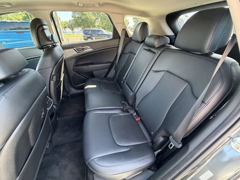 Certified 2023 Kia Sportage SX FWD image 17