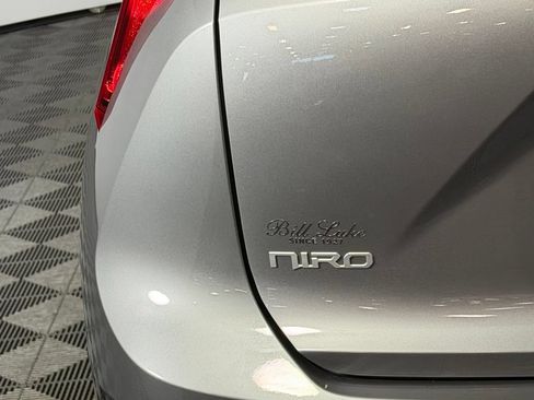 Used 2025 Kia Niro Wind w/ Wind Preserve Package FWD image 12