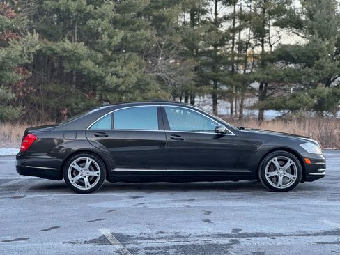 Used 2013 Mercedes-Benz S 550 S 550 4MATIC Sedan 4D image 5