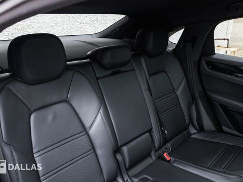 Used 2021 Porsche Cayenne S image 32