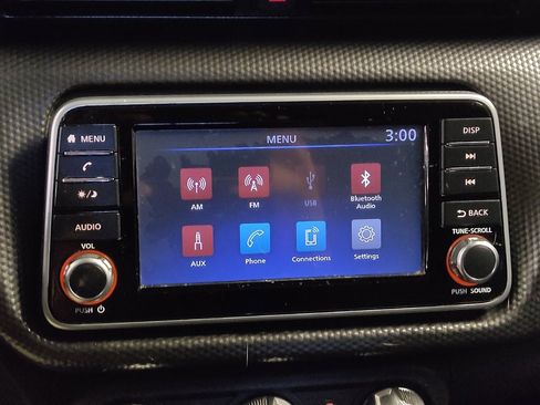 Used 2019 Nissan Kicks S w/ Exterior Electronics Package image 25