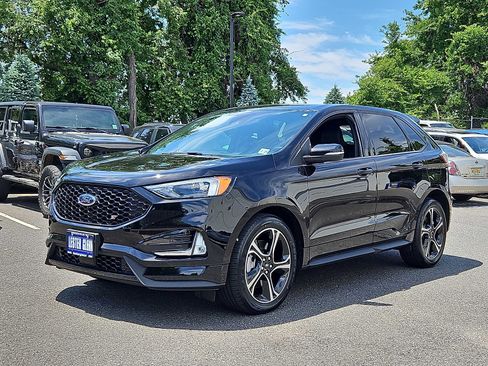 Certified 2023 Ford Edge ST AWD/4WD image 3