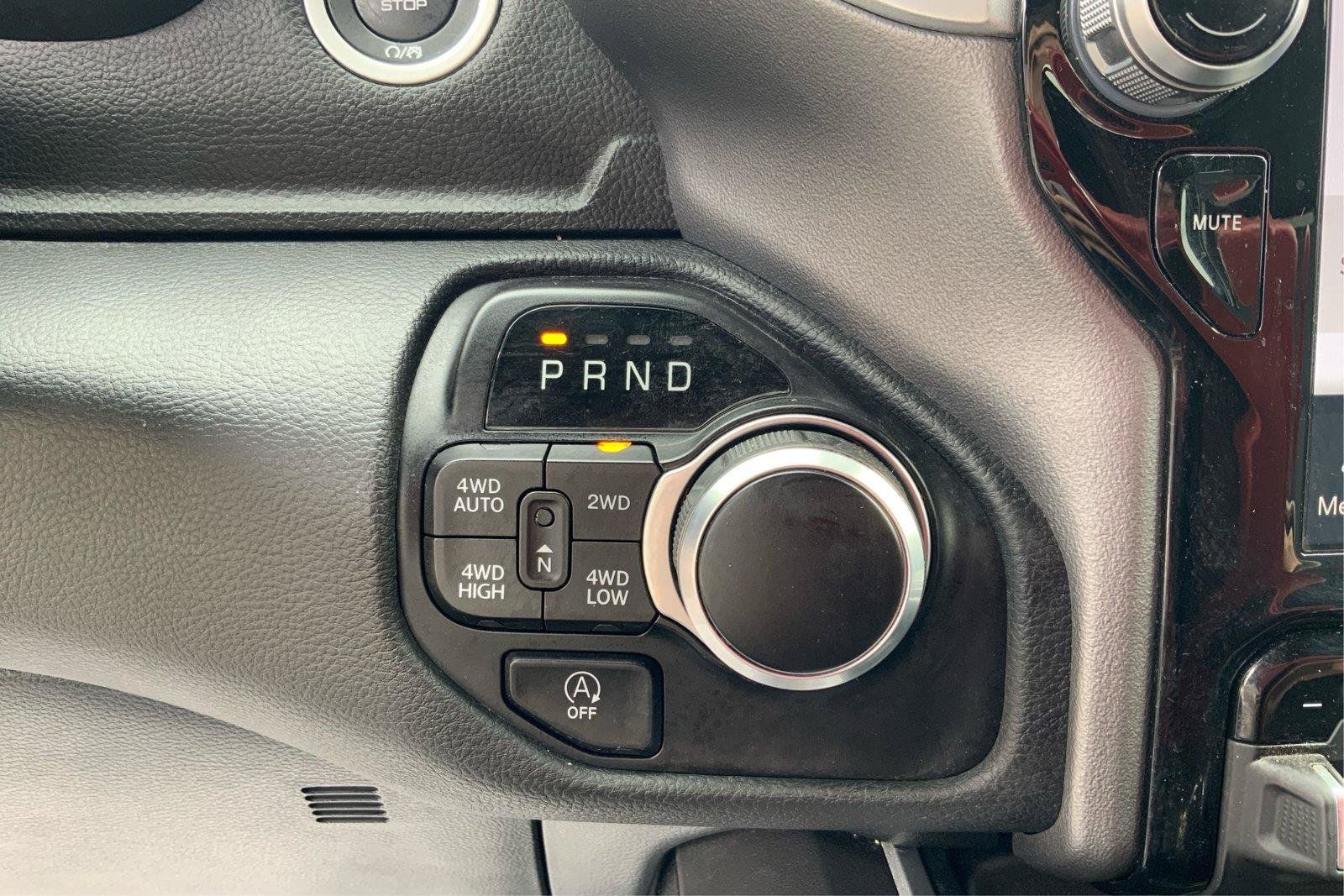 Used 2023 RAM 1500 Big Horn AWD/4WD image 37