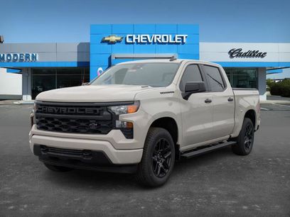 New 2026 Chevrolet Silverado 1500 Custom w/ LPO, Dark Essentials Package