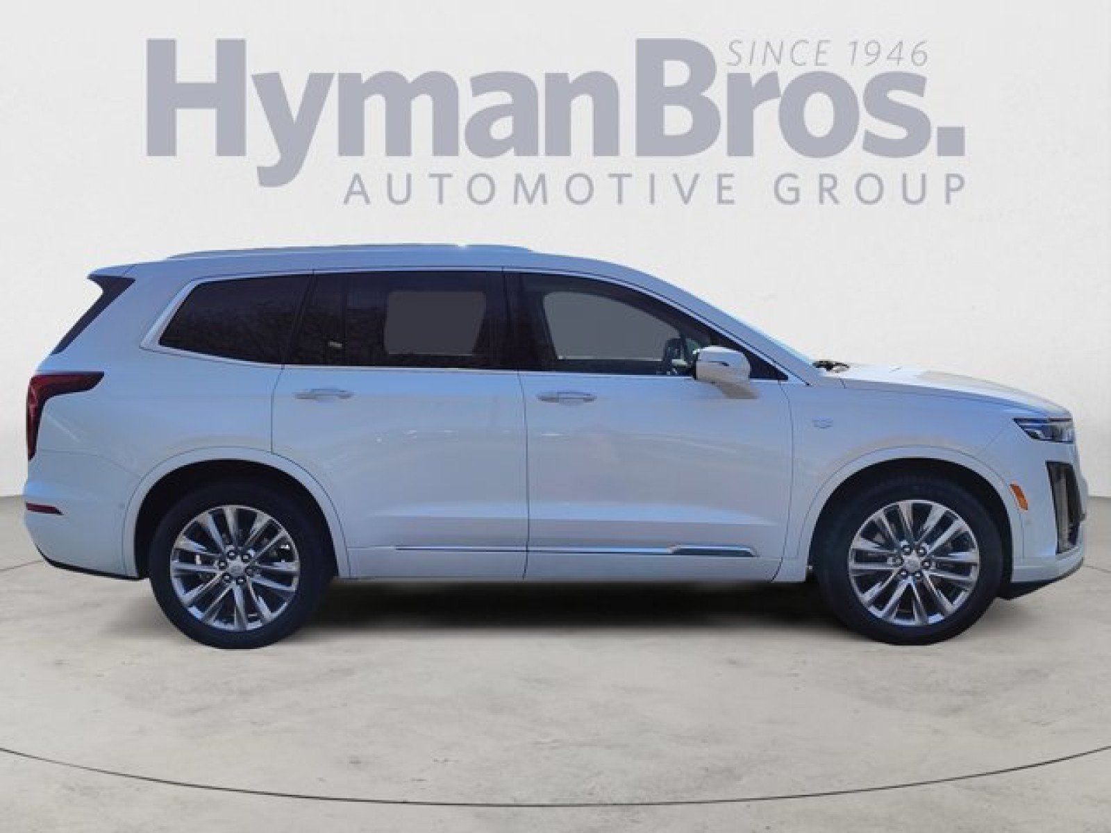 Used 2021 Cadillac XT6 Premium Luxury w/ Platinum Package AWD/4WD image 2
