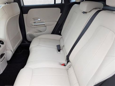 Used 2022 Mercedes-Benz GLA 250 GLA 250 image 24