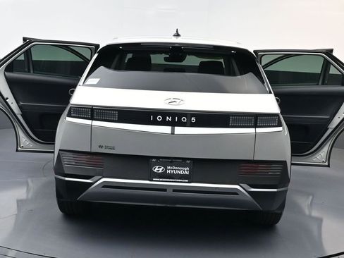 Certified 2024 Hyundai Ioniq 5 SEL image 22