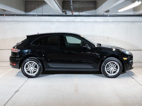 Certified 2020 Porsche Macan AWD/4WD image 8