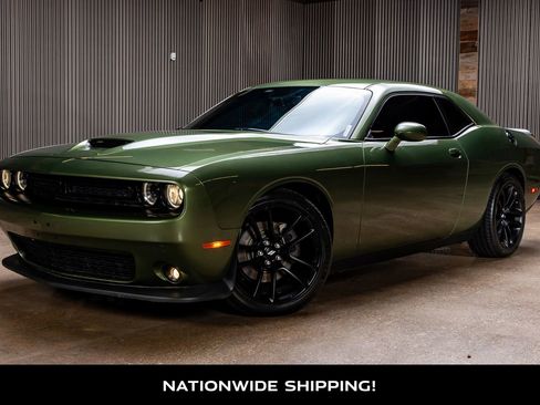 Used 2020 Dodge Challenger GT w/ Blacktop Package RWD image 4