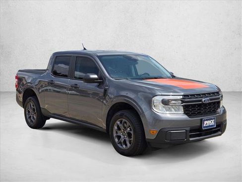 Used 2024 Ford Maverick XLT FWD image 3