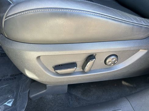 Certified 2023 INFINITI QX50 Luxe image 30