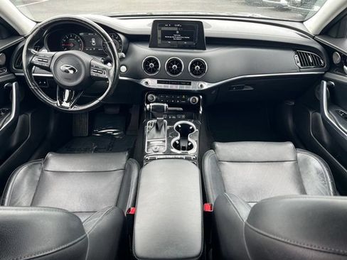Used 2018 Kia Stinger Premium AWD/4WD image 14