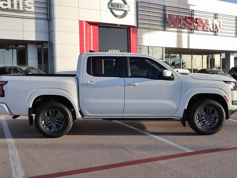 New 2026 Nissan Frontier SV w/ SV Convenience Package image 5