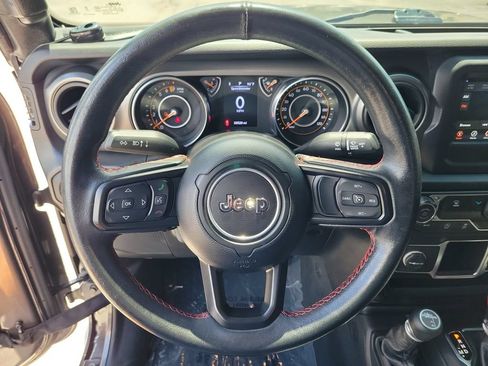 Used 2023 Jeep Gladiator Sport AWD/4WD image 13