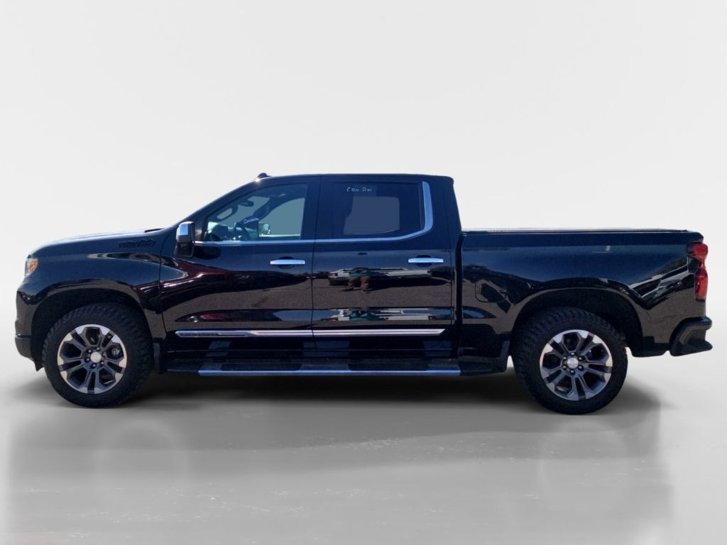 Used 2022 Chevrolet Silverado 1500 High Country w/ Z71 Off-Road Package AWD/4WD image 2