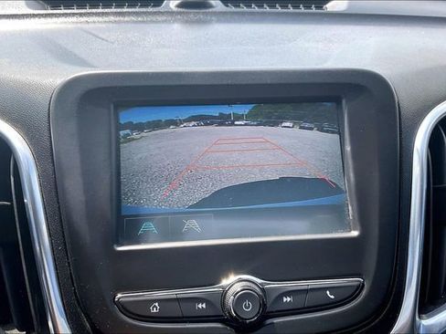 Used 2018 Chevrolet Equinox LT FWD image 14