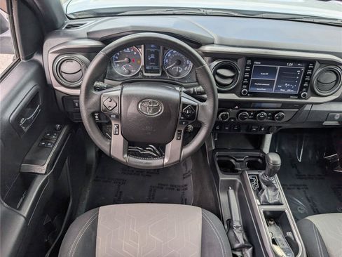 Used 2021 Toyota Tacoma TRD Sport w/ Technology Package AWD/4WD image 16