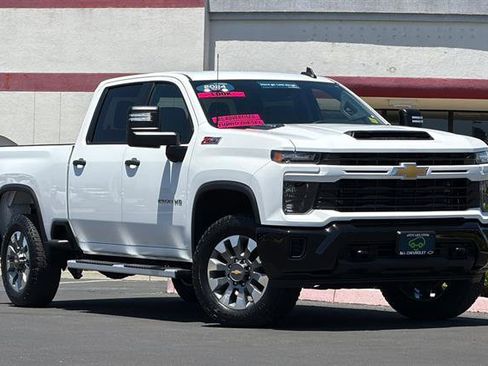 Certified 2024 Chevrolet Silverado 2500 Custom w/ Custom Value Package AWD/4WD image 2