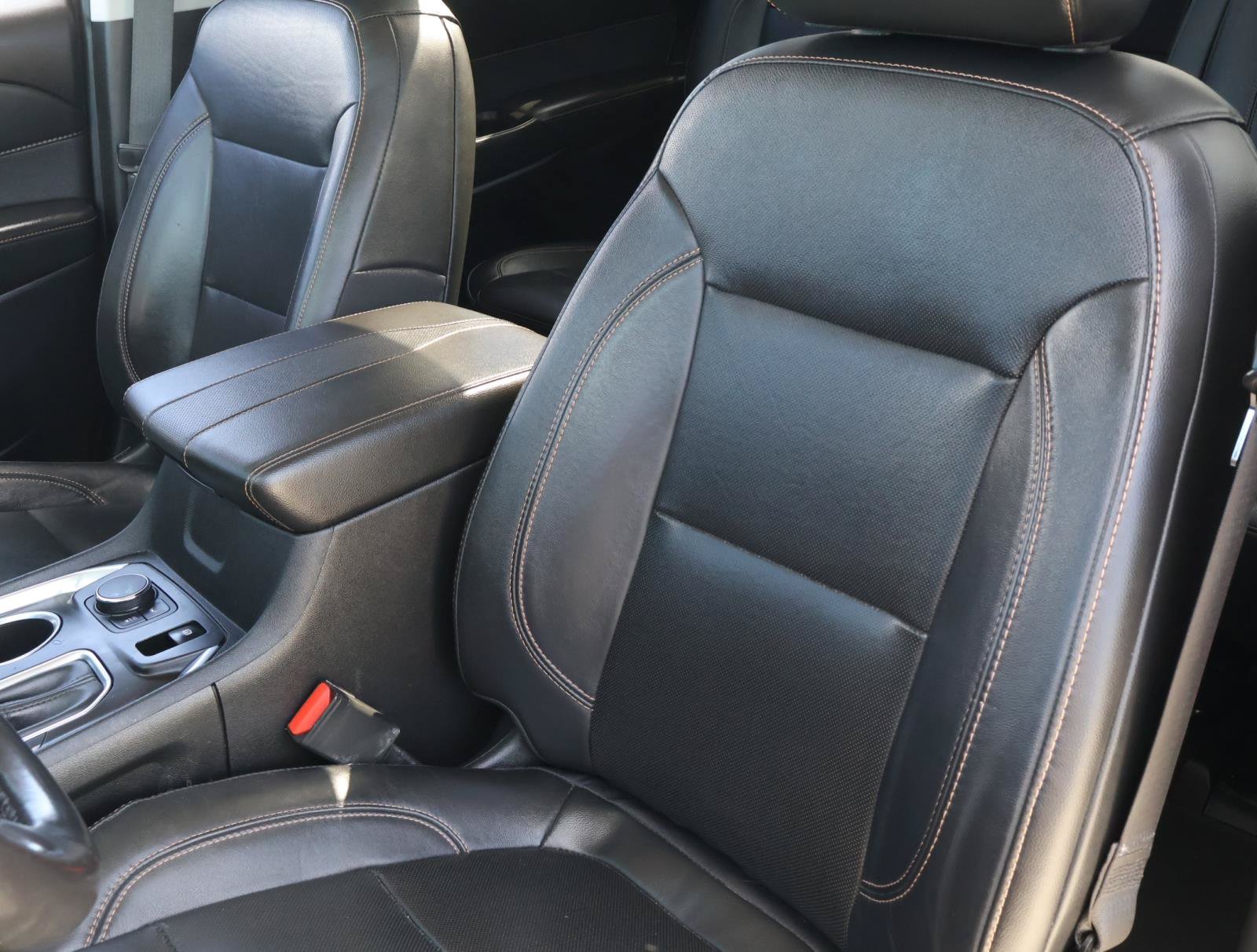 Used 2020 Chevrolet Traverse Premier FWD image 15
