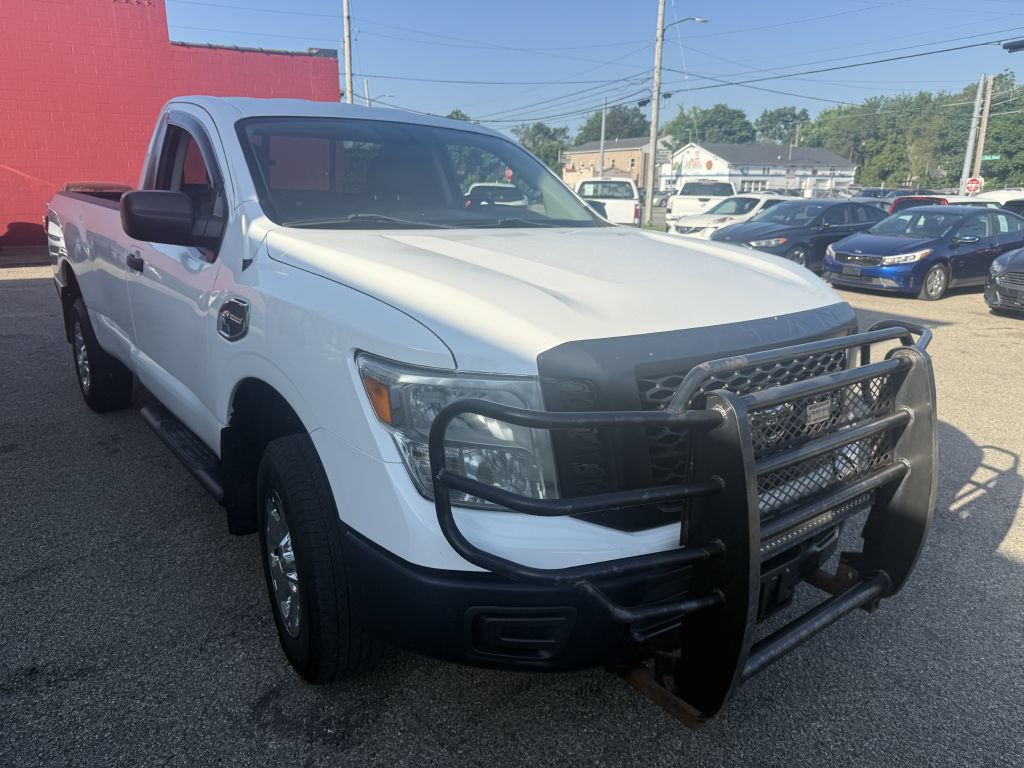Used 2017 Nissan Titan S AWD/4WD image 6