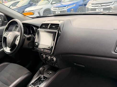 Used 2024 Mitsubishi Outlander Sport SE AWD/4WD image 16