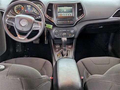 Certified 2021 Jeep Cherokee Latitude image 26