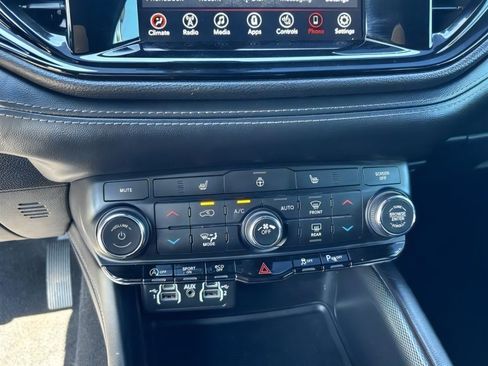 Used 2021 Dodge Durango GT RWD image 15